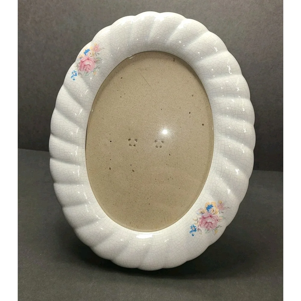 Vtg Porcelain Oval Picture Frame Floral Cottagecore Shabby Chic 9x7.5 EUC